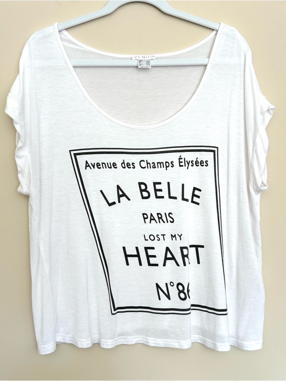 VENUS White Scoop Neck Graphic Tee w/ Black Print La Belle Paris Lost my Heart